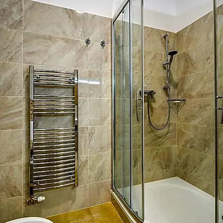 Samaria Hotel 3*