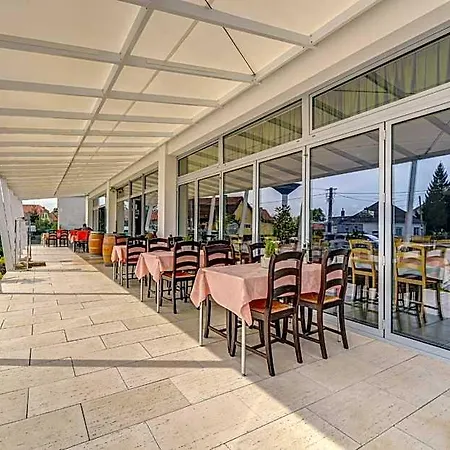 Samaria 3* Šamorín