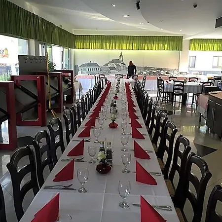 Samaria Hotel 3*