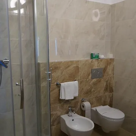 מלון Samaria 3*