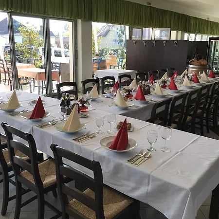 撒玛利亚酒店 3*